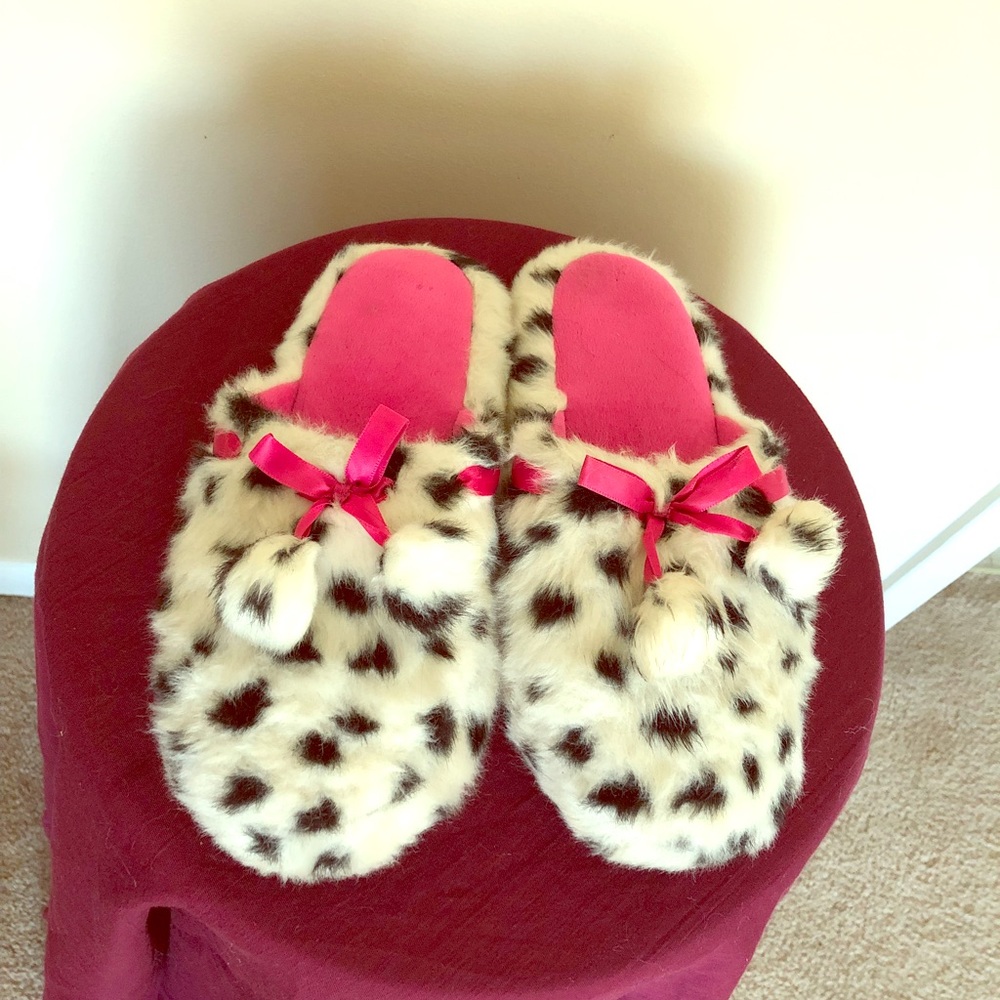 Bedroom slippers
